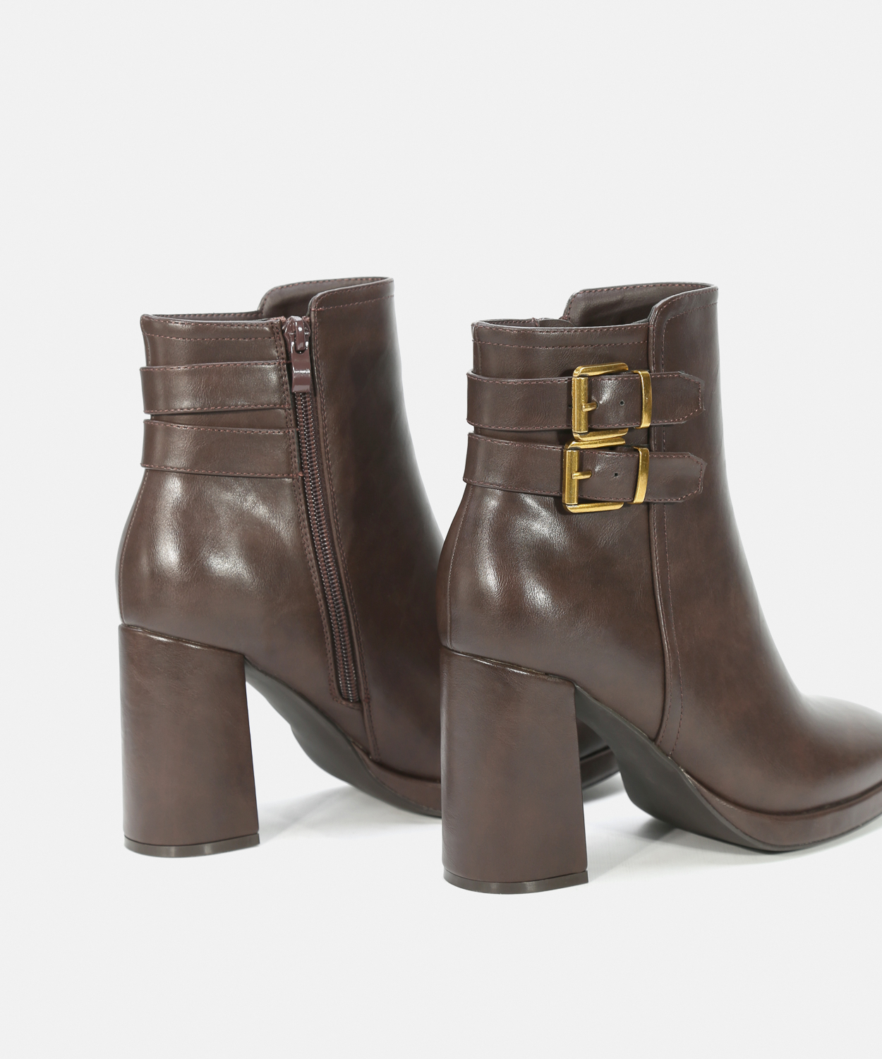 Botins castanhos salto dupla fivela image number null